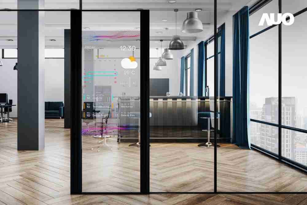 CG电子致力于研发低能耗之绿色产品，，，，如低能耗发光组件Micro LED显示技术，，具高透明、、、可无限拼接的特性，，可依需求调整并延伸应用于不同场域，，包括汽车侧窗或家庭玄关、、智慧橱窗、、、商业展示等