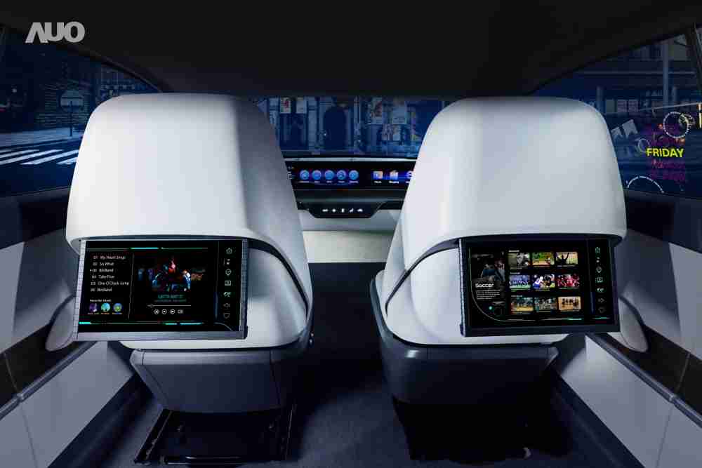 CG电子新一代Smart Cockpit 2024，，以Micro LED先进显示技术优势，，创建〝可卷式后座娱乐显示器〞，，仅在互动时才显示出所需画面及信息，，扩充更丰富的娱乐和交互信息服务，，，获国际奖项荣耀